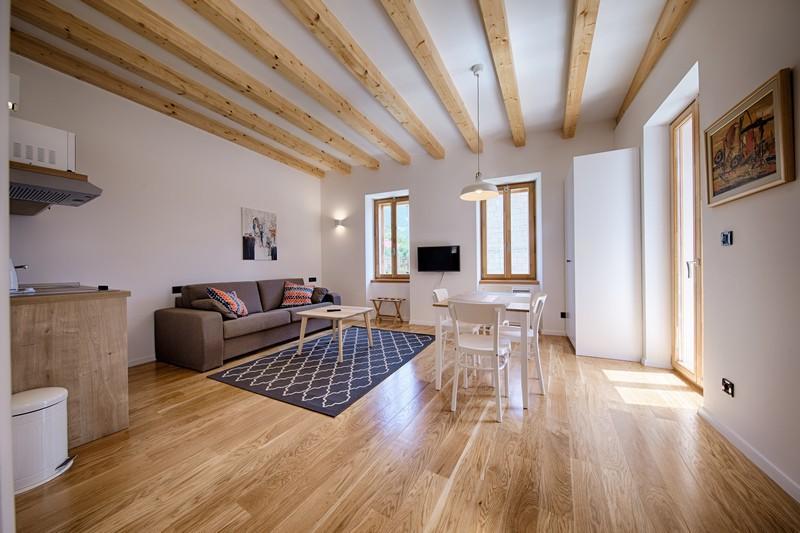 Apartments Villa Glorija Комижа Экстерьер фото
